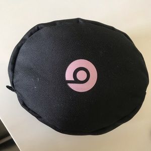 Rose gold beats solo3 wireless headphones